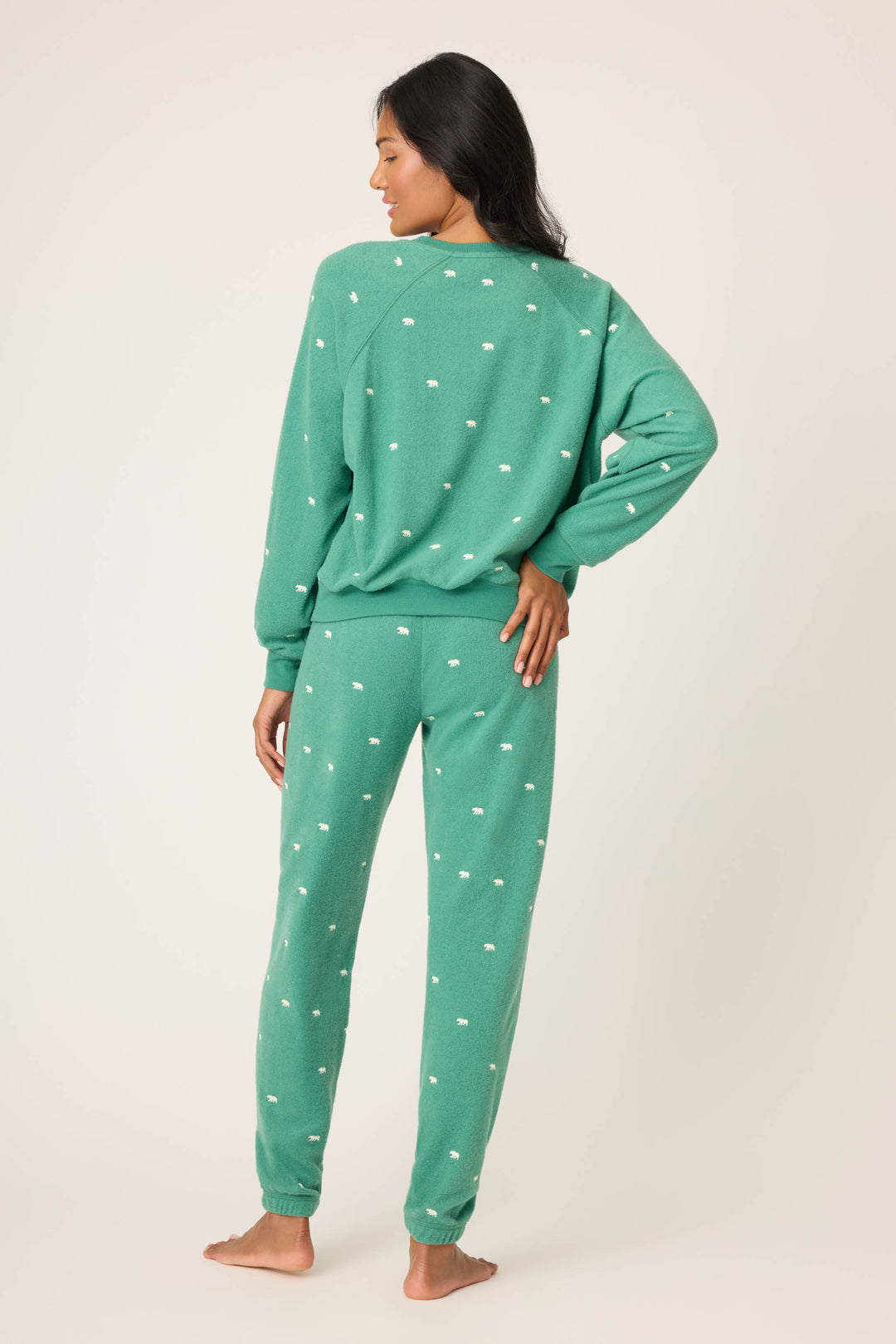 The Outsider Sweat Set