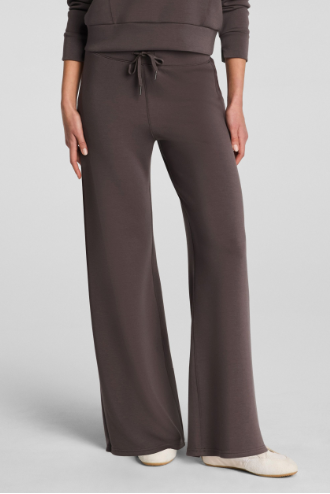 AirEssentials Wide Leg Pant
