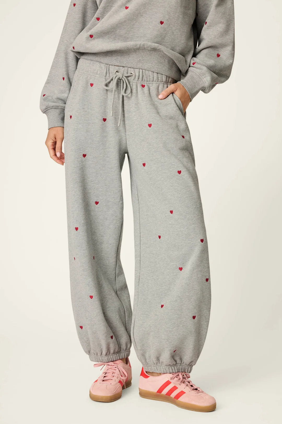 C'est La Vie Embroidered Hearts Lounge Set