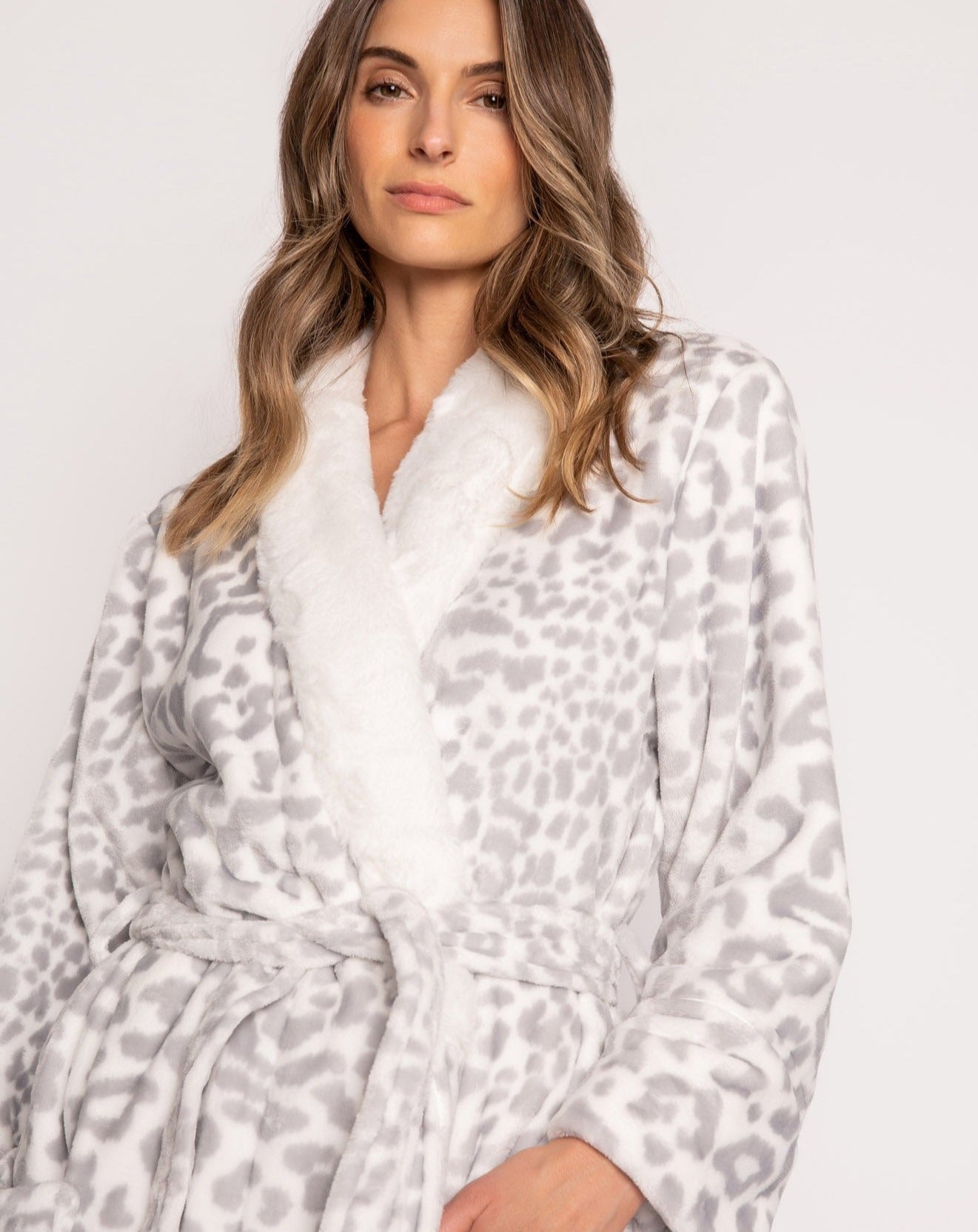 Luxe Plush Robe: Size M, L