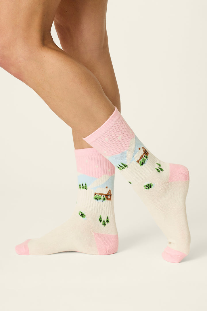 Ribbed Crew Socks