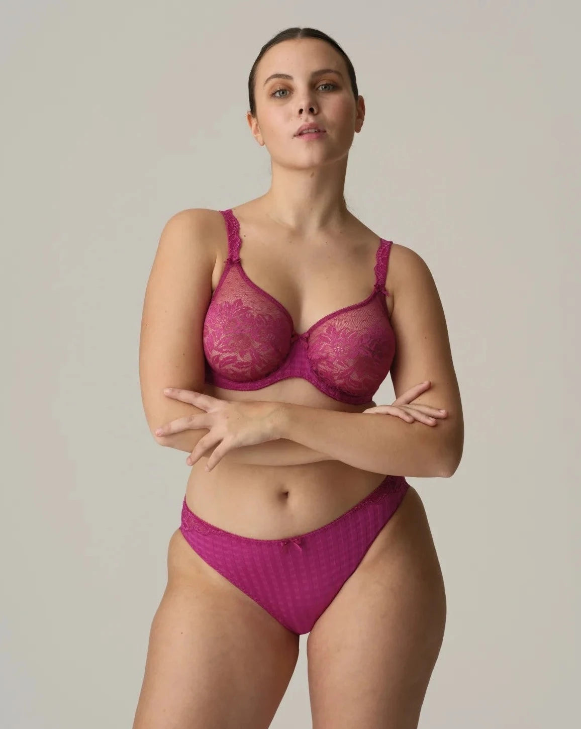 Madison Non-Padded Full Cup Seamless Bra: Fuchsia