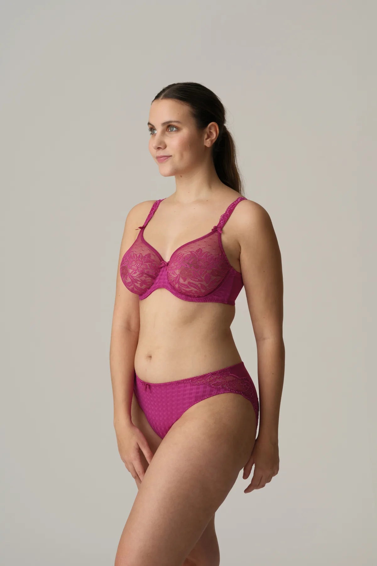 Madison Non-Padded Full Cup Seamless Bra: Fuchsia