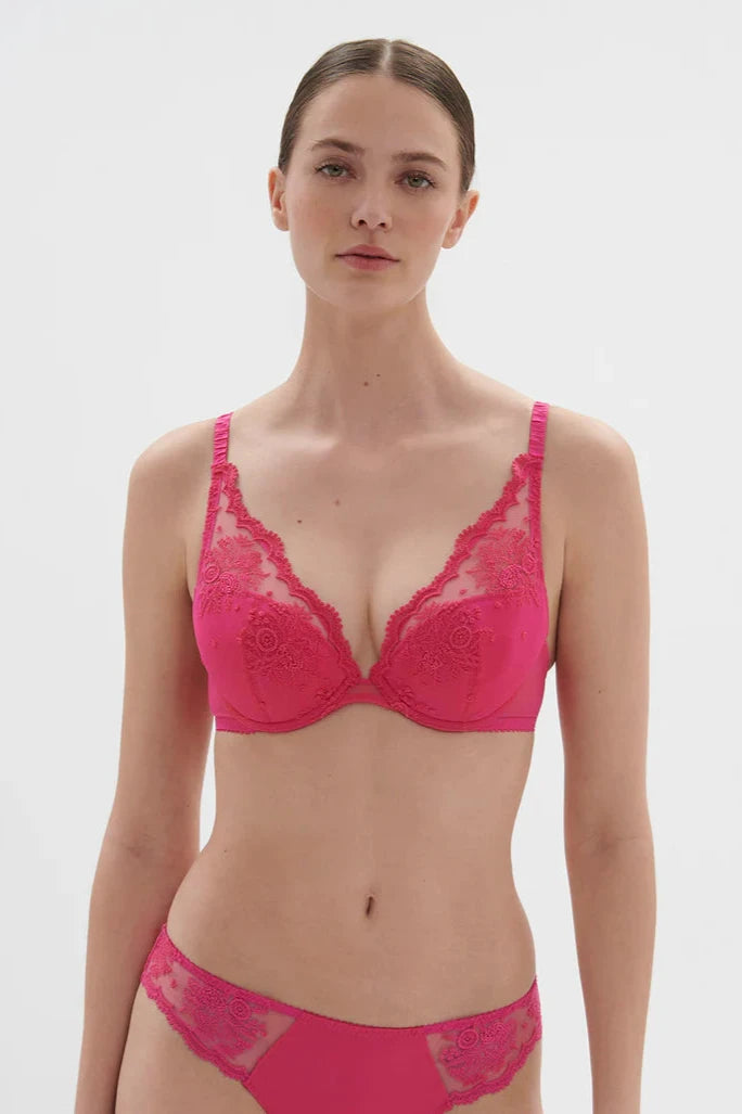 Intrigue Plush-Up Bra