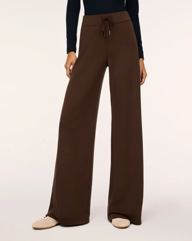 AirEssentials Wide Leg Pant