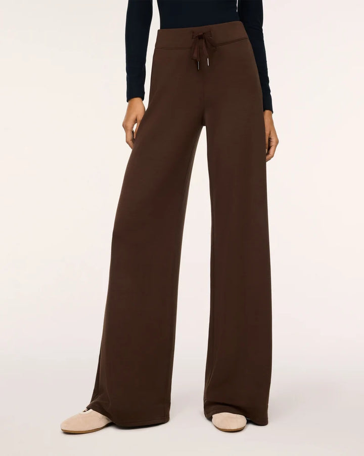 AirEssentials Wide Leg Pant